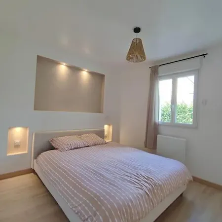 Le De St Sauveur Esquennoy