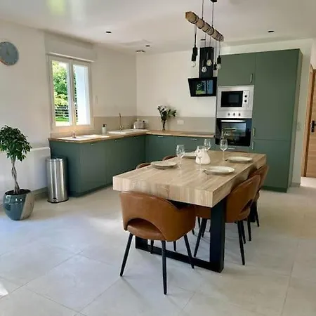 Le De St Sauveur Casa vacanze *